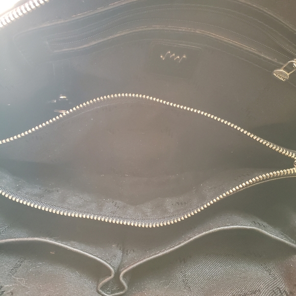 Black leather Monsac purse - Picture 4 of 8